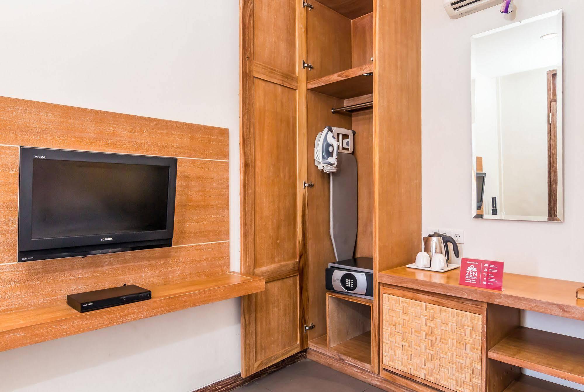 קוטה לומבוק Zen Rooms Badung Nyangnyang Sari מראה חיצוני תמונה