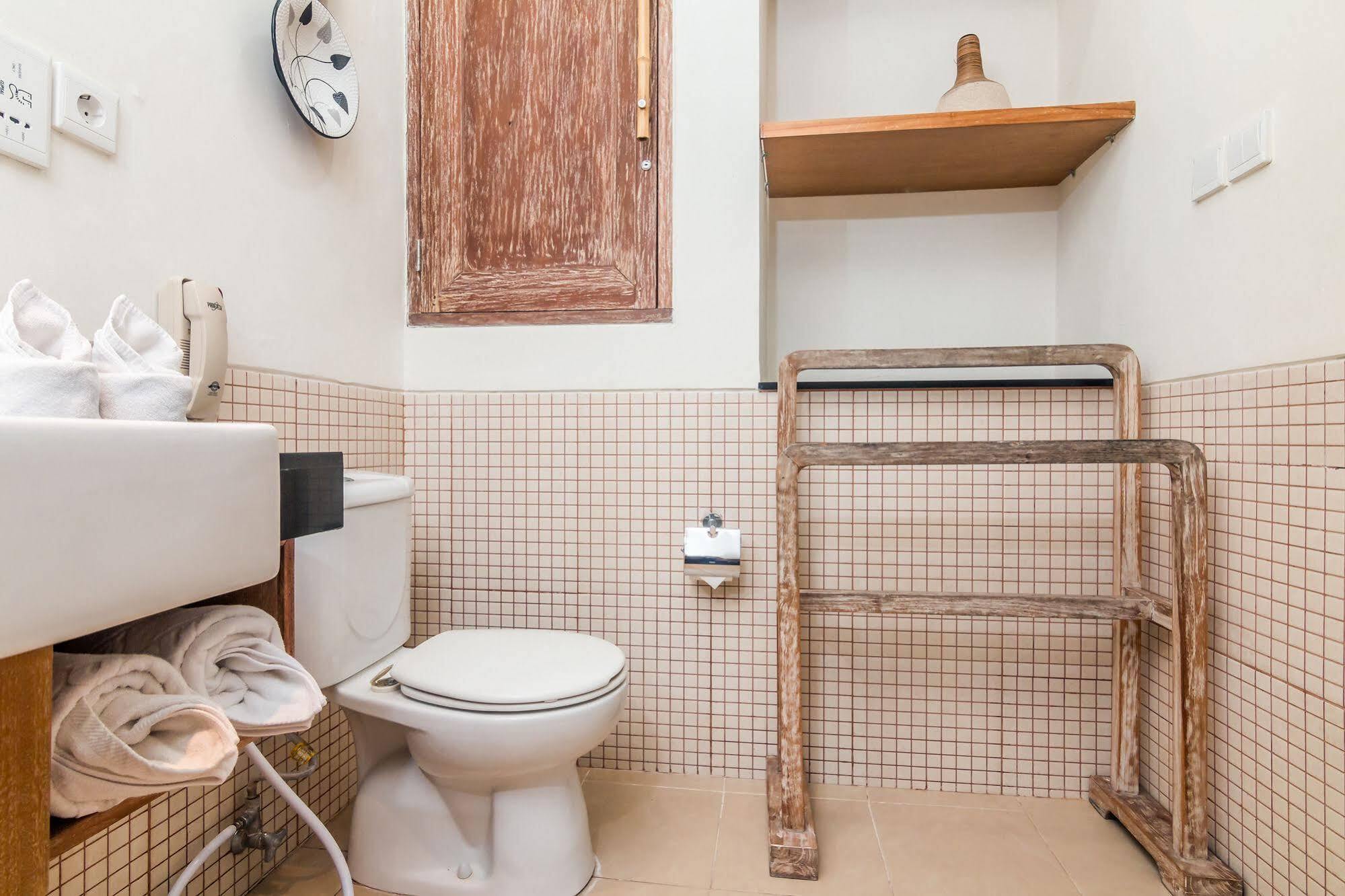 קוטה לומבוק Zen Rooms Badung Nyangnyang Sari מראה חיצוני תמונה